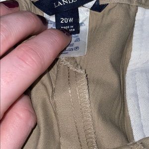 Men’s khaki capris